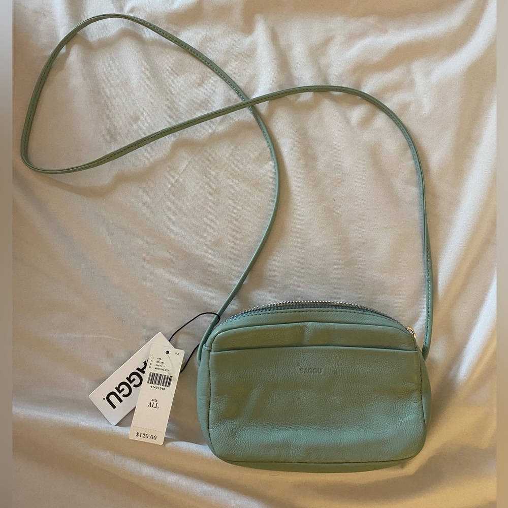 Light blue BAGGU crossbody purse